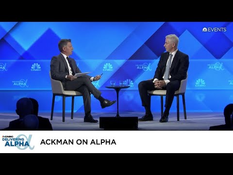 Billionaire investor Bill Ackman: I’m a Warren Buffett devotee